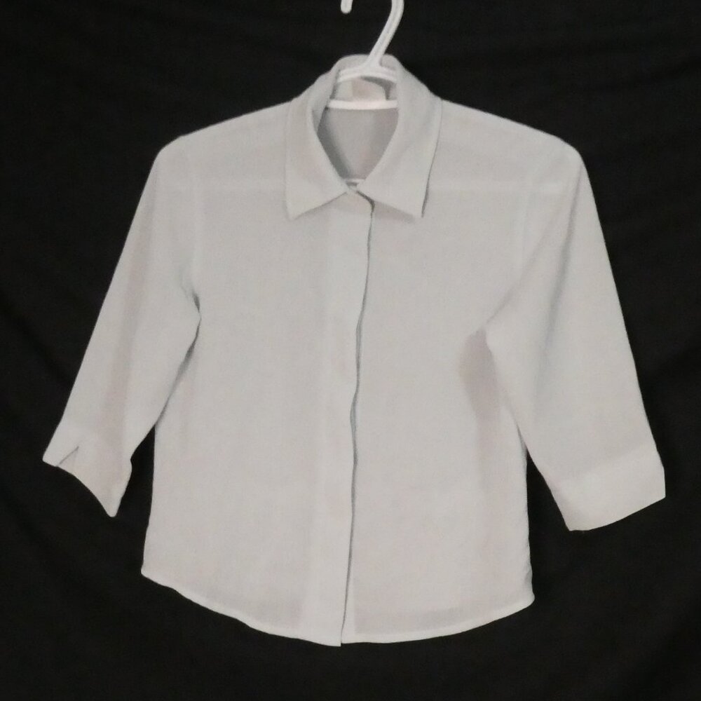 DALMYS size small Light Bluish Grey Button-Up Textured Blouse With Collar